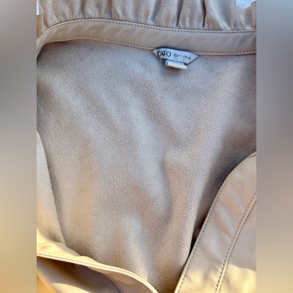 Cato Dress Cream Tiered Vegan Leather Ruffle Trim Sz. 18/20 - Picture 11 of 11